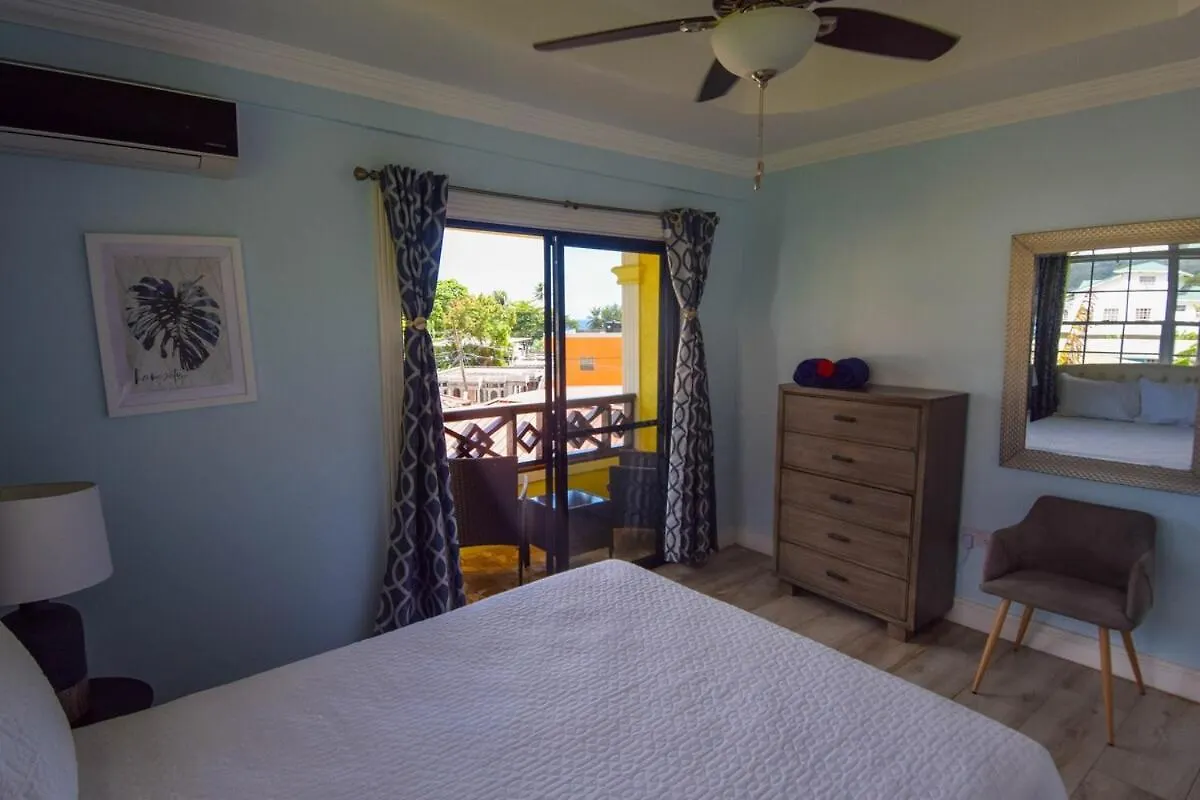Piton View Apartment With Jeep Rental - Great Combo Deal- Explore St Lucia Soufrière Sainte-Lucie